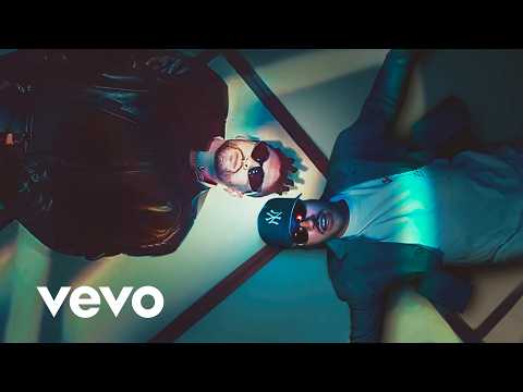 Bad Bunny, Feid - Un Besito (Video Oficial)