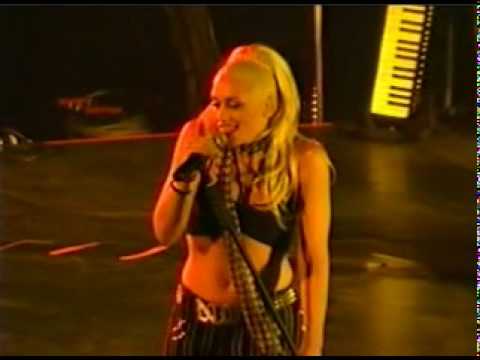 No Doubt feat. Lady Saw - "Underneath It All" Live in Worcester (10/20/2002)
