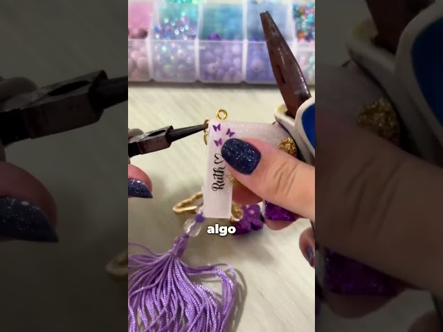 Vídeo relacionado con Llavero Personalizado con Cristales Naturales, Idea de Regalo Nuevos Comienzos Piedras Curativas Regalos para él Hombre para ella Mujer Cristal Sanador Dedicación Especial (Vibraciones positivas)
