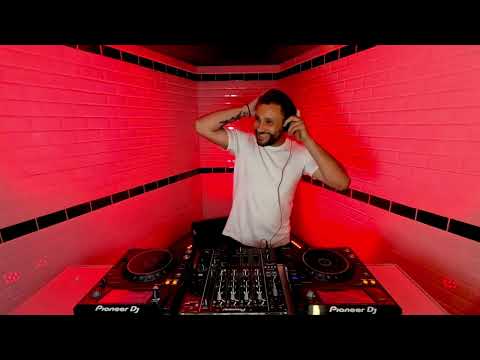 YOU BELKEN / 135 BPM - 063 BASS STATION