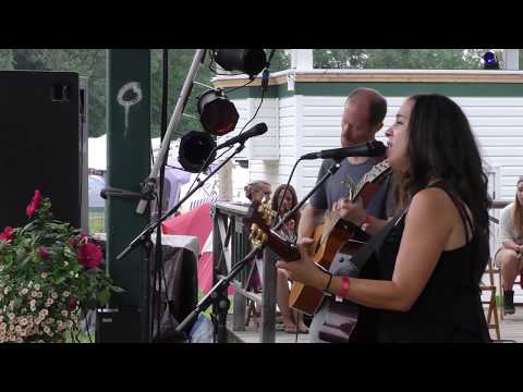 Uniit Carruyo & Sim Redmond 2017-07-22 FLGF Grandstand - Long Time Ago