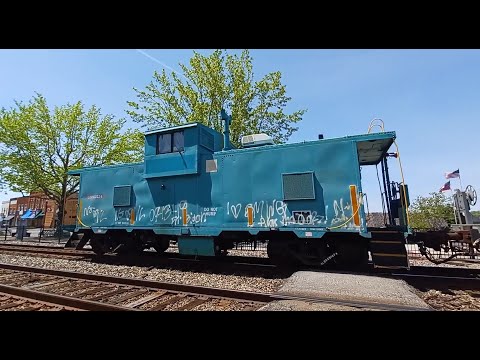 Rail-CLASSIC Returns NS Lackawanna Heritage Unit #1074 led by NS #3622 w/ BLUE CABOOSE on Board!