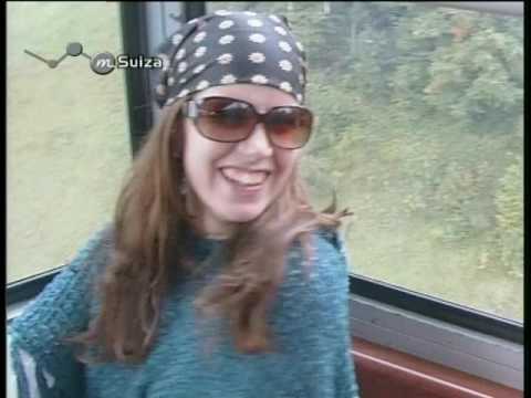 En el teleferico de visita a Heidi