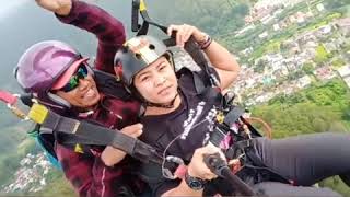 preview picture of video 'One of my bucketlist for this year has been achieved, paragliding in malang is really exciting.'