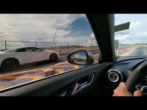 Audi RS3 vs Nissan GTR