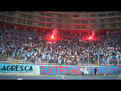 "Extremo Celeste - La Hinchada que nunca abandona" Barra: Extremo Celeste • Club: Sporting Cristal