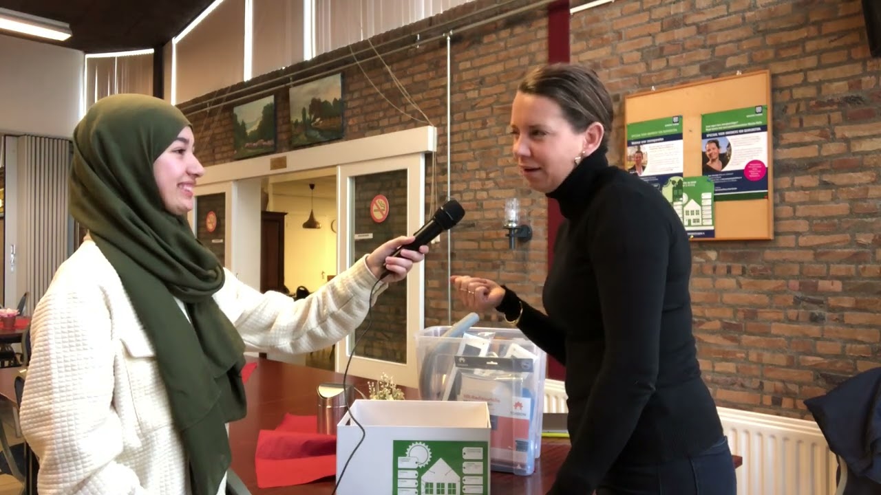 BOUWSTOF | Straatpraat met Hassiba episode 7 &quot;duurzaamheid&quot;