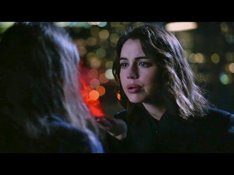 Once Upon A Time 7x15 Drizella Truck Anastasia And Sleeps - Jacinda And Henry Drinks Together Scene