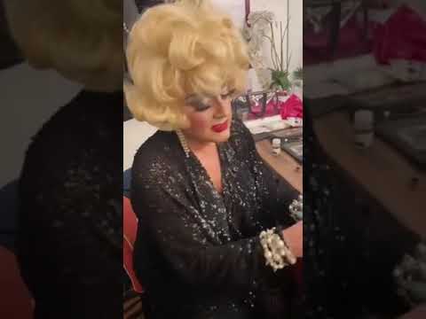 Miss Hope Springs chats with Cynthia