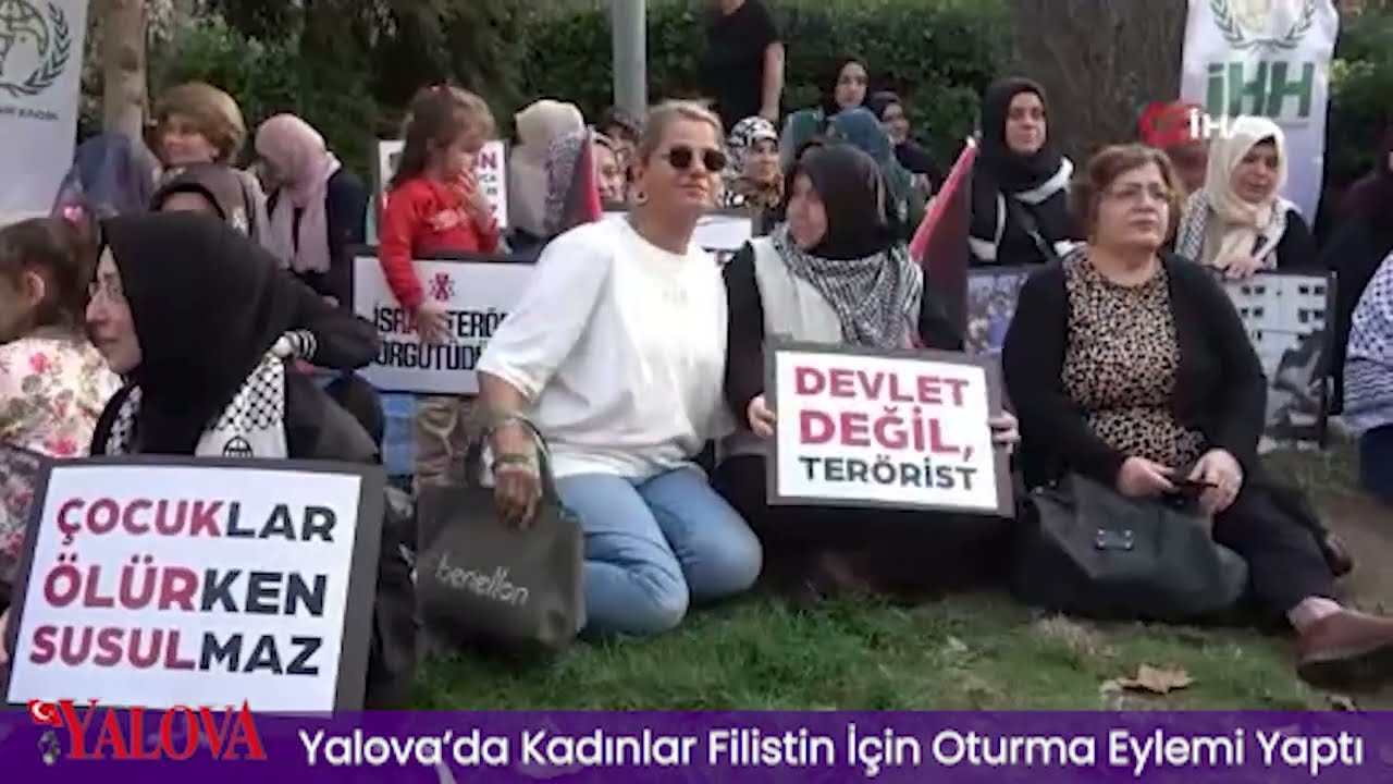 Yalova’da Kadınlar Filistin İçin Oturma Eylemi Yaptı