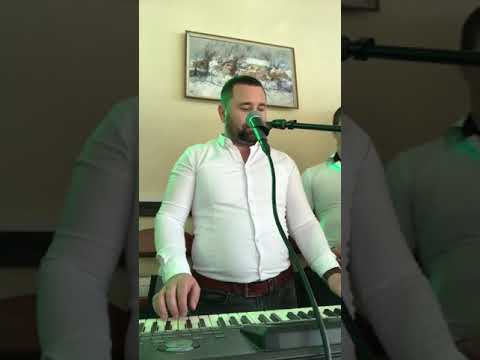 Mihai Falca-Liliac de sub cerdac(încălzim puțin vocea înainte de sărbătoare)