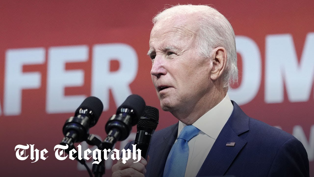 Joe Biden baffles audience by ending his speech with God save the Queen