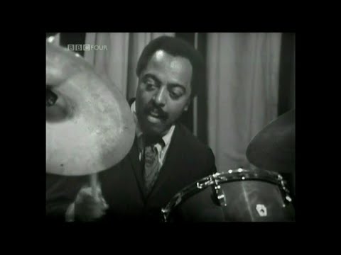 Jive Hoot - The Stan Getz Quartet (drum solo by Roy Haynes) 1966