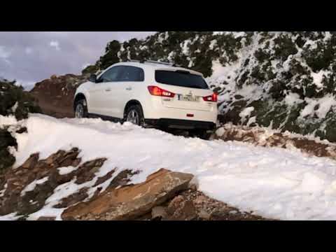 MITSUBISHI ASX RVR OUTLANDER SPORT SNOW UPHILL TRACTION TEST GOODYEAR VECTOR 4 GEN 2