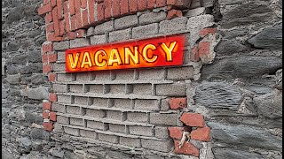 BRICK VACANCY ! - MELTOLOGY 101 with FREYA*