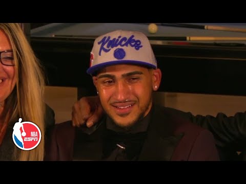 奧比託平被家鄉紐約尼克斯隊選中後喜極而泣｜2020年NBA選秀會 (Obi Toppin in tears of joy after being drafted by hometown New York Knicks | 2020 NBA Draft)