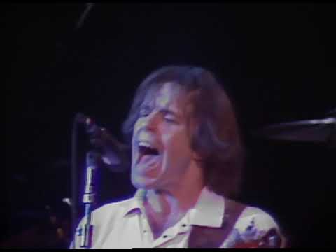 Grateful Dead - Looks Like Rain - 12/31/1982 - Oakland Auditorium
