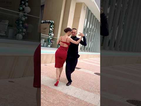 Milonga 💃🏼🕺🏼🎶💋ValAnaTango