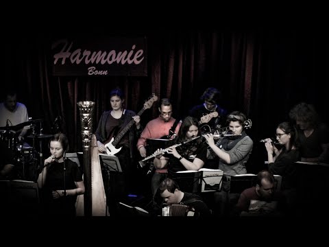 Episode 9 Vollgas! The greatest music project of all time - an interview with bassist Tyron Vickers