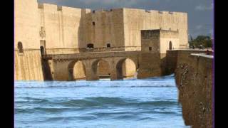 preview picture of video 'IL CASTELLO SVEVO DI BARLETTA IN TUTTE LE MANIERE'