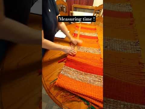 94-1/2" X 15-1/2" #Weft change in #groups of 10 as my #pattern. 30 groups in this #rag #rug #weave