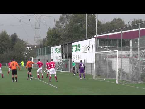 25 okt 2014 DOVO B1 - VV De Meern B1 com 1-2 Kopbal Jay