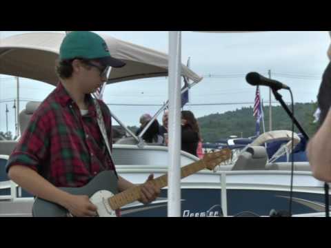 Justin Lindsay and Bunk - Roadhouse Blues