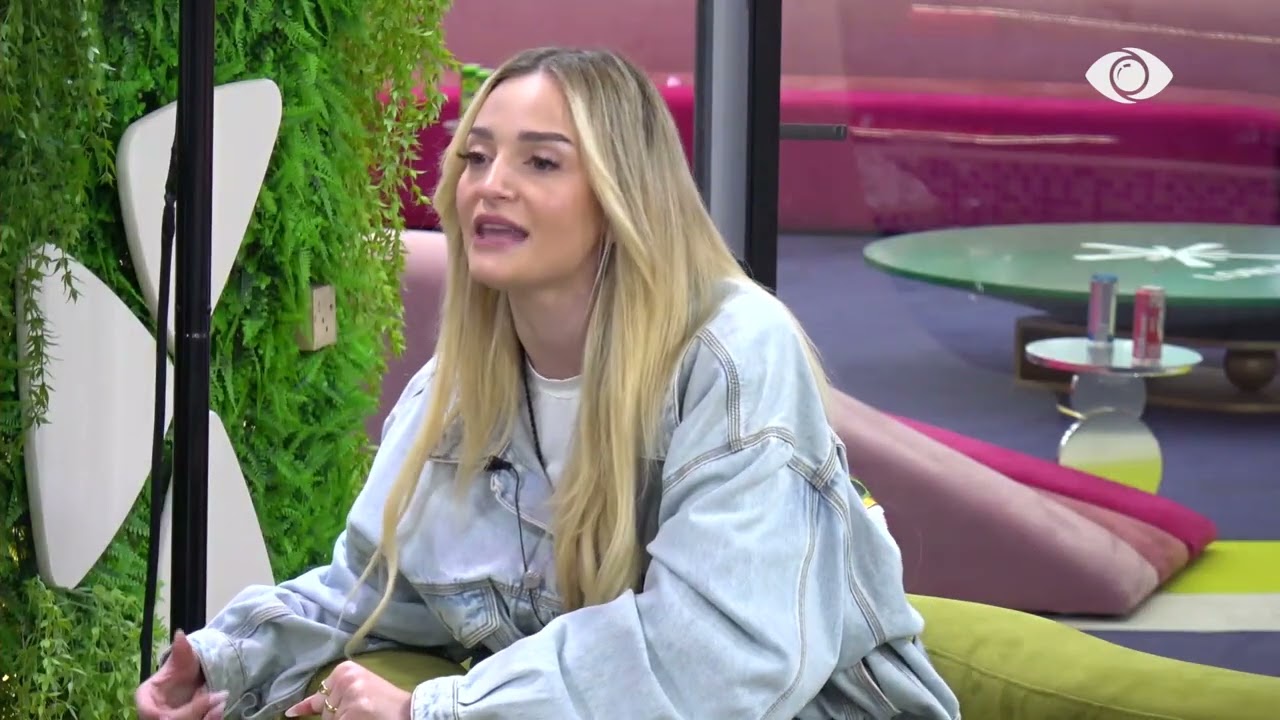 “Ti je tallur me atë djalin”/ Selin-Brikenës gjatë debatit për Mateon: Ai të ka mbajtur në lojë