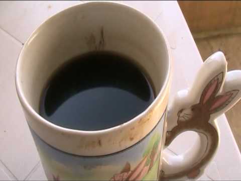 Aamukahvit parvekkeella