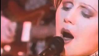 Cocteau Twins- Pink Orange Red- Filmed by the Tube- 1985- Remastered