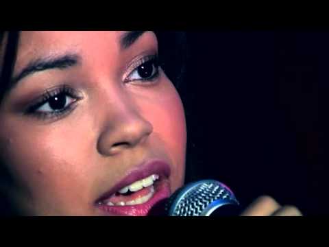 Dionne Bromfield - 'Good For The Soul' (Live Session)
