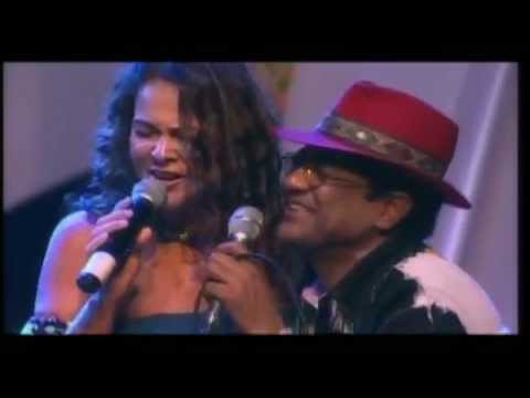 Irah Caldeira e Maciel Melo - Um Vêio D'água