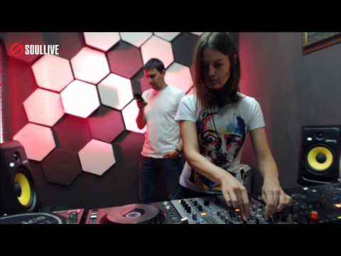 AXIOMATIC SHOWCASE - HELEN BASS (03.10.2016)