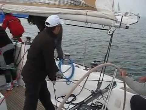 andare a vela   Strambata di gennaker con poco vento