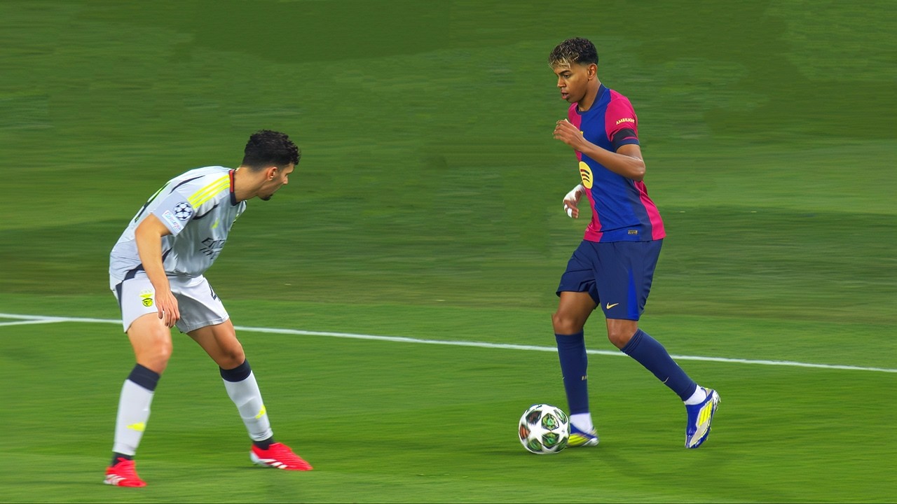 17 Year Old Lamine Yamal - Magic Skills & Goals 👑