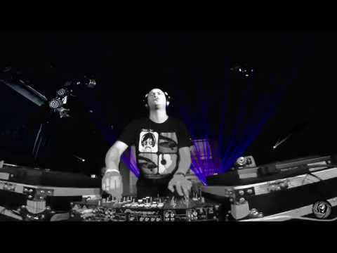 Vinyl Masters - 01/07/2017 - Dj Guyver - black, white and blue color conception