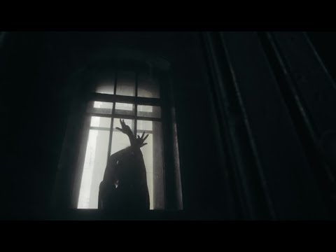 Cam-drin Corfforol - Tu Ôl i Ddrysau Caeedig