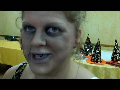 Stranuamuri Sicilianu MARIA DI TRAPANI E IL TRUCCO PER HALLOWEEN (Filmato Integrale)