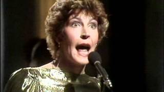 HELEN REDDY - &quot;ANGIE BABY&quot; - TOP OF THE POPS LIVE (1981)