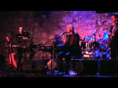 Oliver Dragojević uživo na Trsatu 19.06.2011. - malo improvizacije  :)