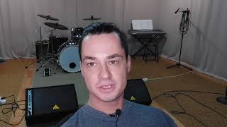 Video thumbnail for Распаковка BEHRINGER EUROLIVE F1320D by ChuMax
