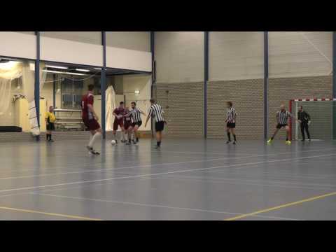 7 nov 2016 Hercules 5 - HMS 2 com 3-1 Gele kaart voor Carlo