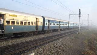 preview picture of video '[IRFCA] 2935 BDTS-ST Express & 2248 NZM-BDTS Yuva Express!!!!!!!!!!!1'