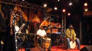 YO NI BON DO                       LIVE "GWOKA JAZZ"