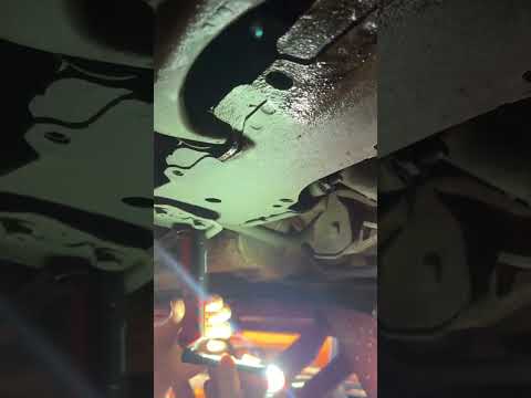 VIDEO    - Linterna recargable led slim 360 lm