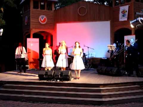 Sentimental Swingers - live 14 Sep 2011