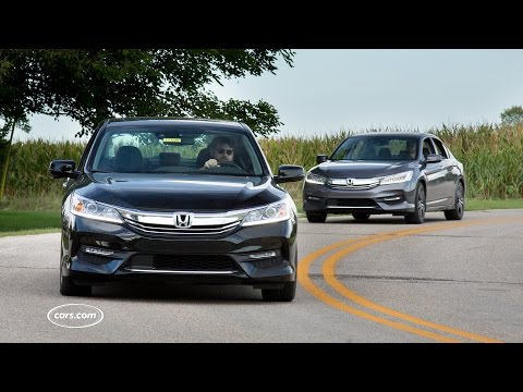 Should I Buy the 2017 Honda Accord V-6 or Four-Cylinder?
