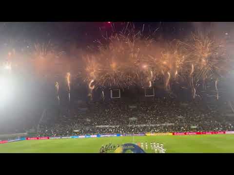 "Historico recibimiento Olimpia vs Vasco da Gama por Copa Sudamericana en el Defensores del Chaco" Barra: La Barra 79 &bull; Club: Olimpia &bull; País: Paraguay