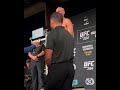 Volk comes in at 154.5 lbs ahead of his lightweight debut ? #UFC284