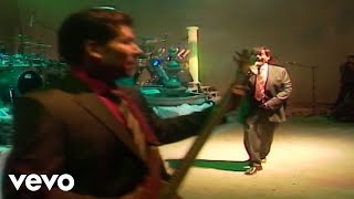 Los Rehenes - Mujeres Bravas (En Vivo / Chyron)